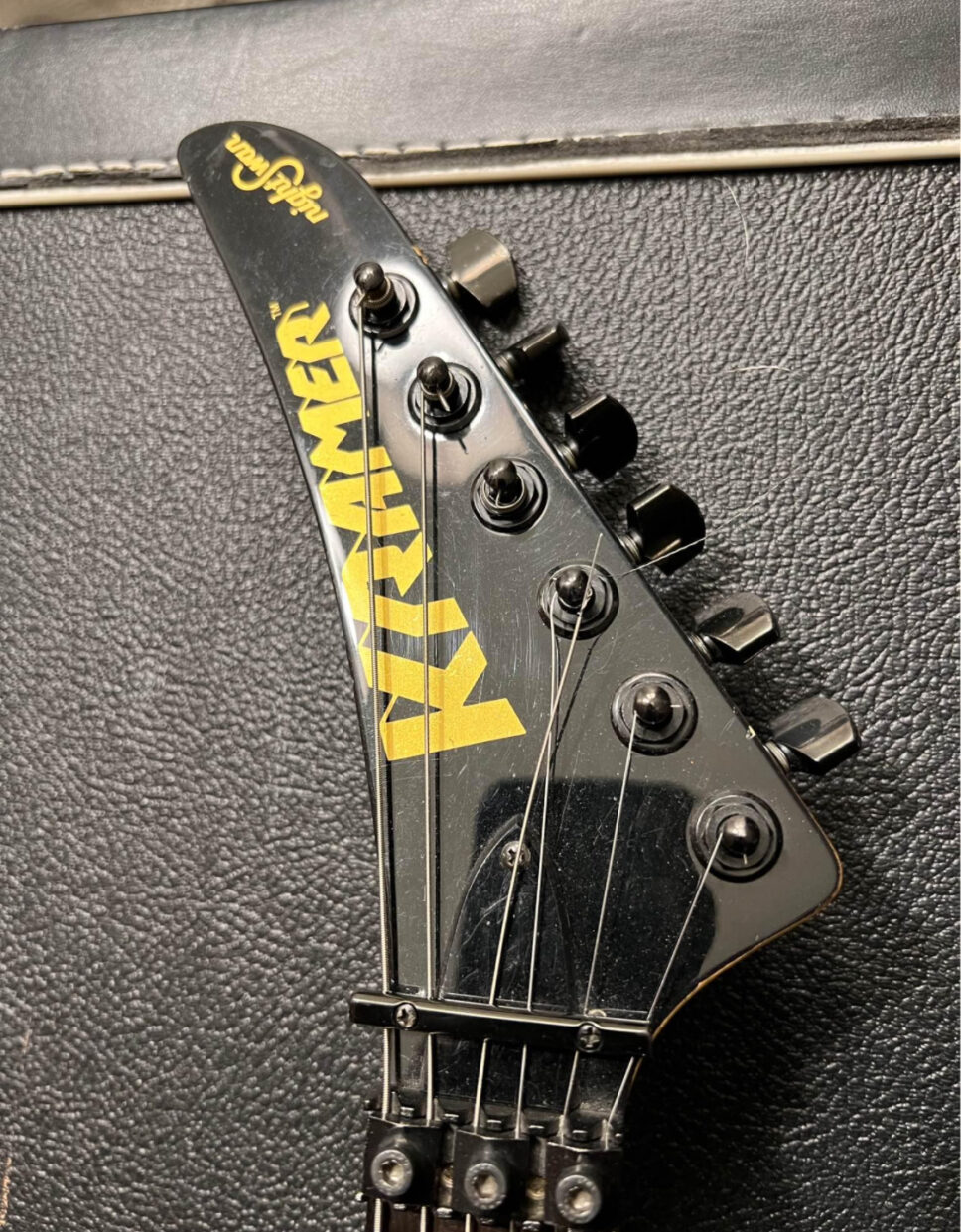 ORIGINAL 1987 VIVIAN CAMPBELL SIGNATURE MODEL LIGHTNING BOLT