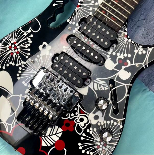 Guitare Électrique avec 6 Tranches