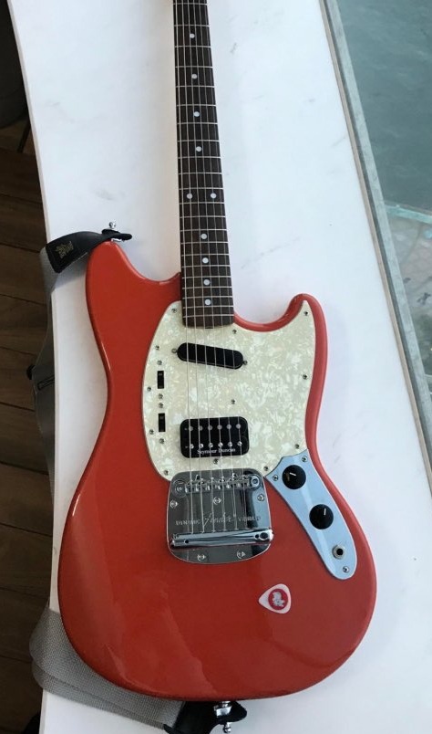 Guitare Électrique Rouge Classique