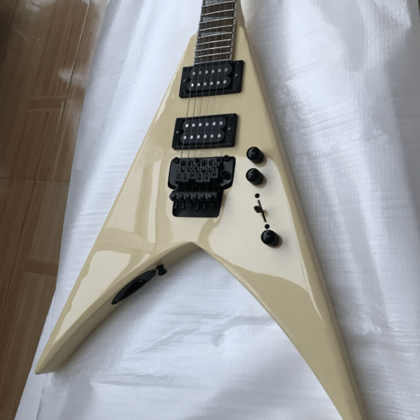 Guitare Électrique V Cream Flying avec Floyd Rose !