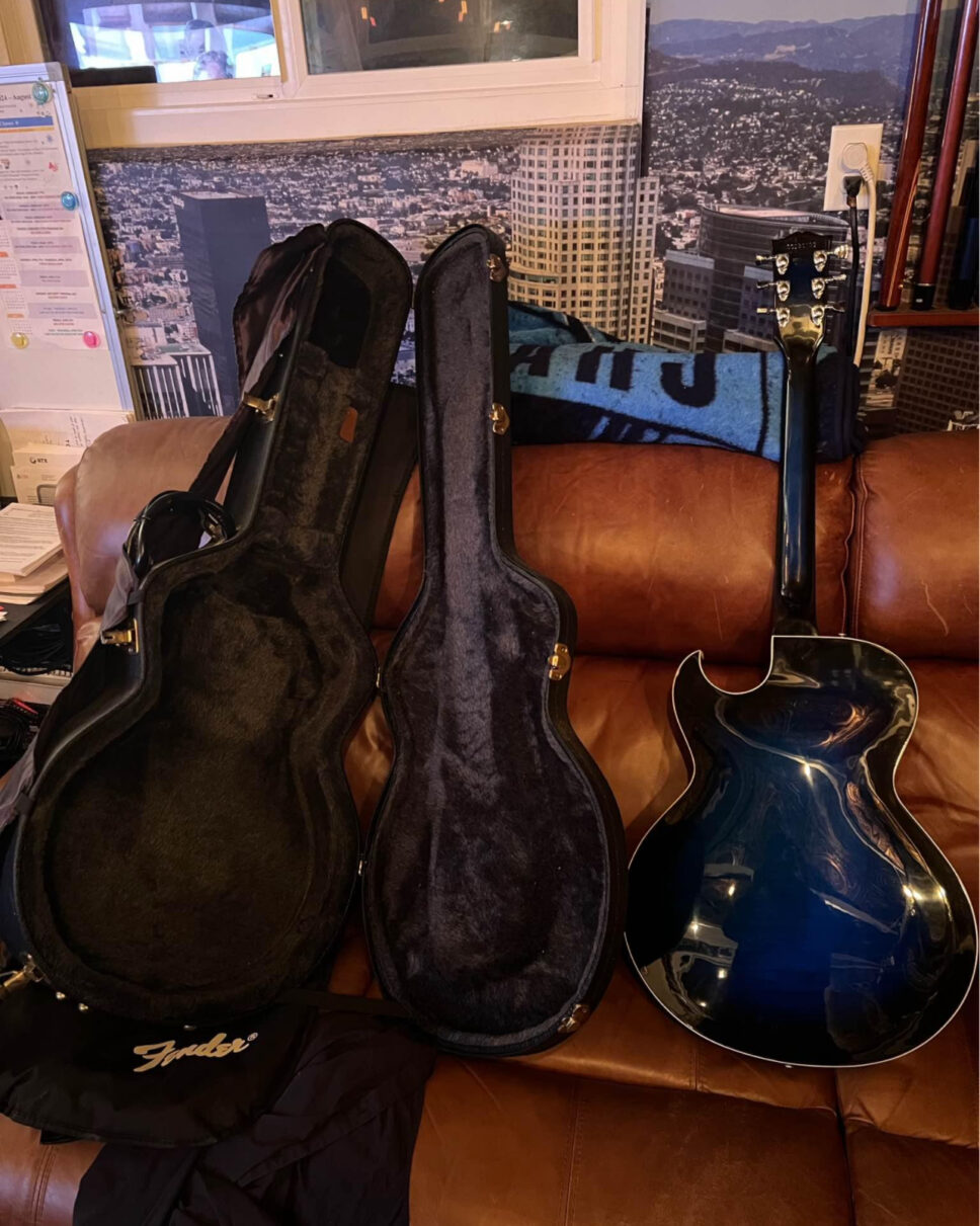 Gibson ES137 Classic Hollow Body Electric Guitar Blue Burst
