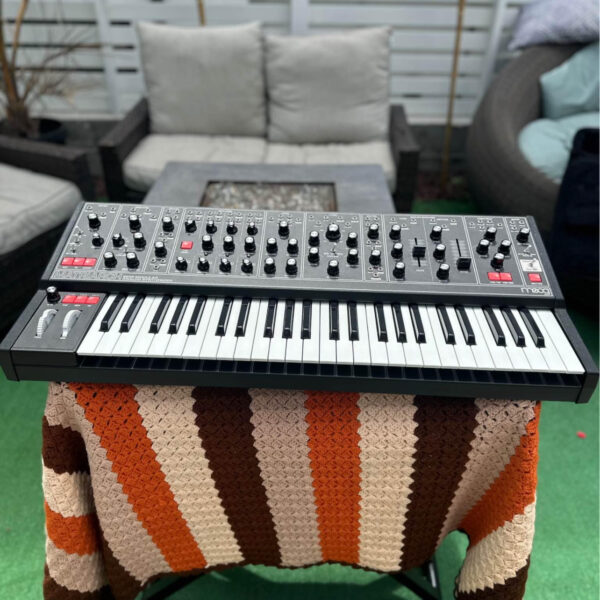 Moog Matriarch Semi Modular Synthesizer- Dark Edition (with