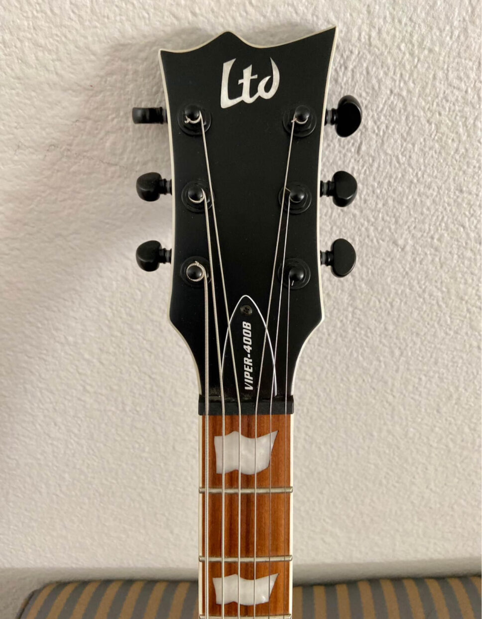 ESP LTD VIPER 400B