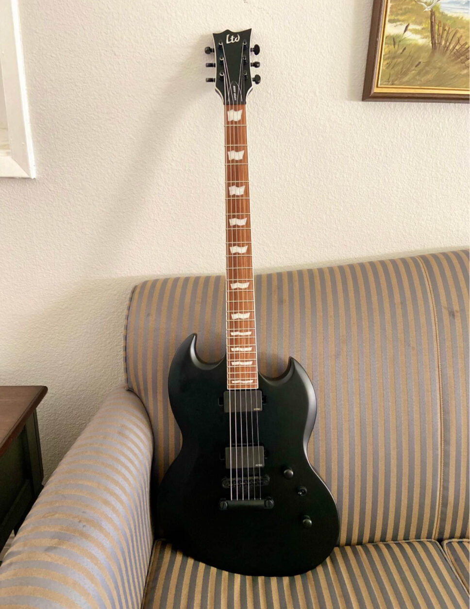 ESP LTD VIPER 400B
