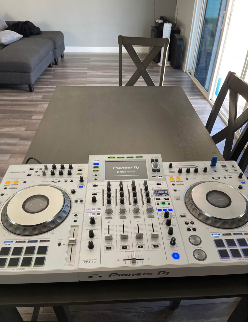 XDJ XZ