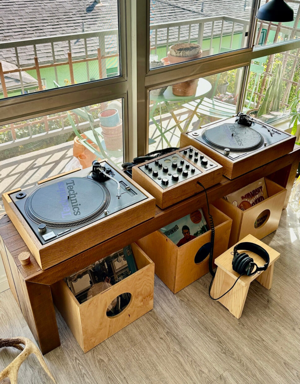 Technics Mk3 Turntables w/ Mastersounds Mixer DJ Setup
