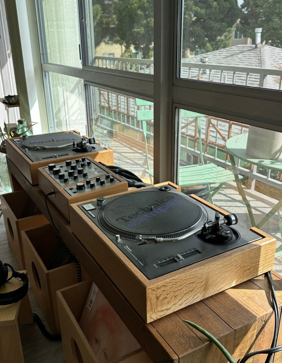 Technics Mk3 Turntables w/ Mastersounds Mixer DJ Setup