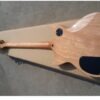 Guitare électrique en bois naturel