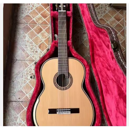 Guitare classique Geake K-900