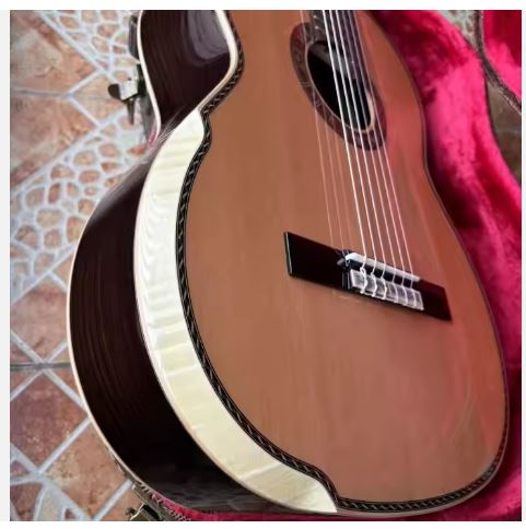 Guitare classique Geake K-900