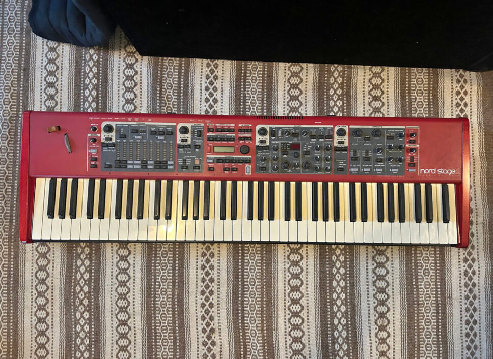 Nord Stage 2 HA76 w/ gig bag