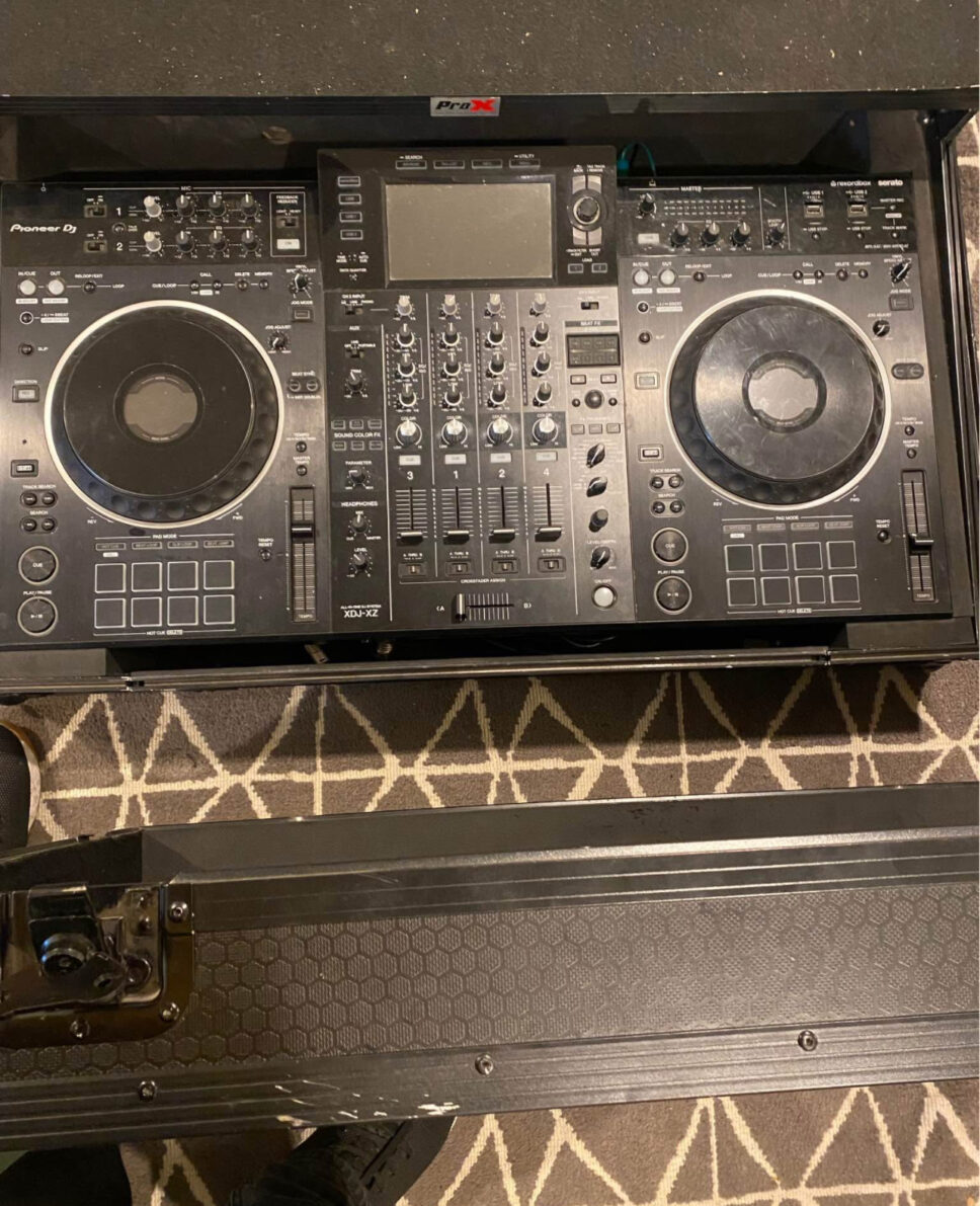 Pioneer XDJ-XZ Digital DJ Sistema
