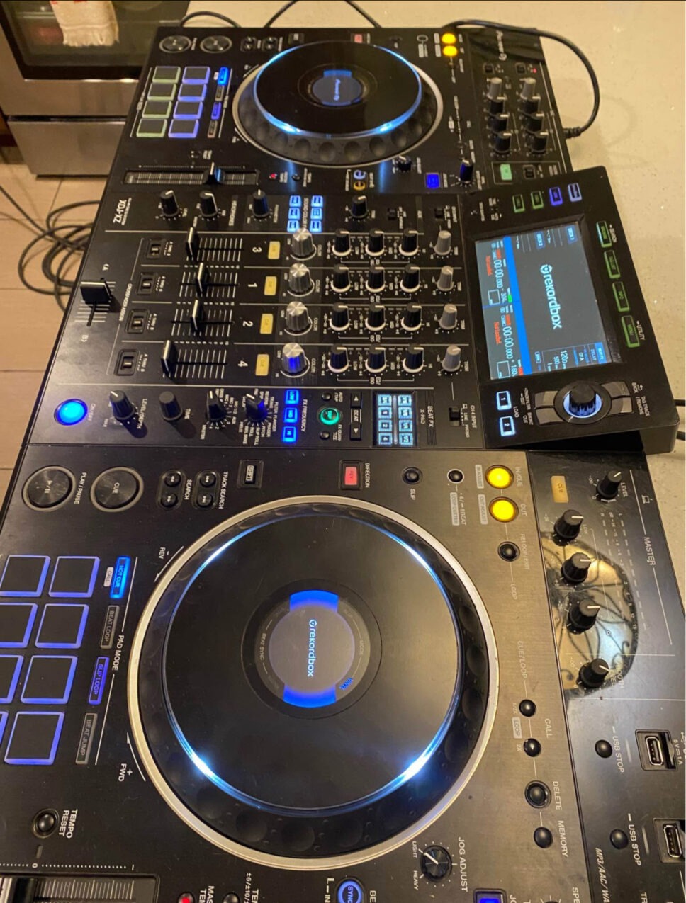 Pioneer XDJ-XZ Digital DJ Sistema