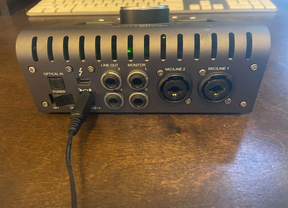Universal Audio Apollo Twin DOU mkII (with thunderbolt cable