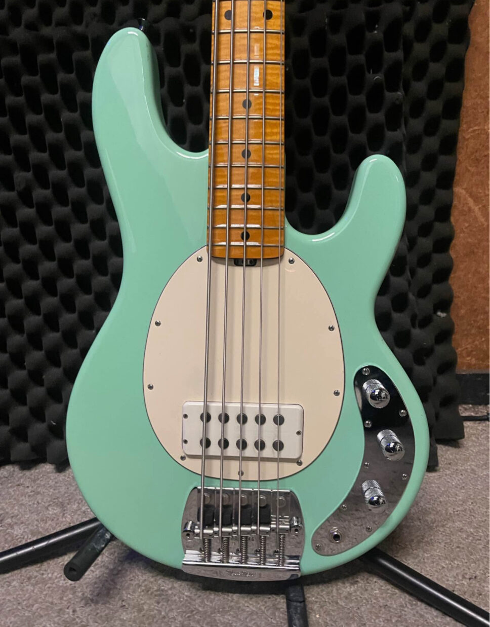 Ernie Ball Music Man Classic StingRay 5