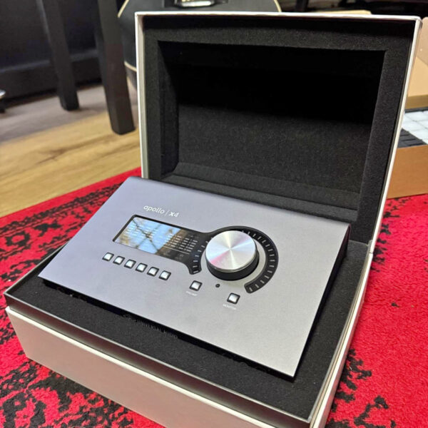 UA Apollo x4 Heritage Edition