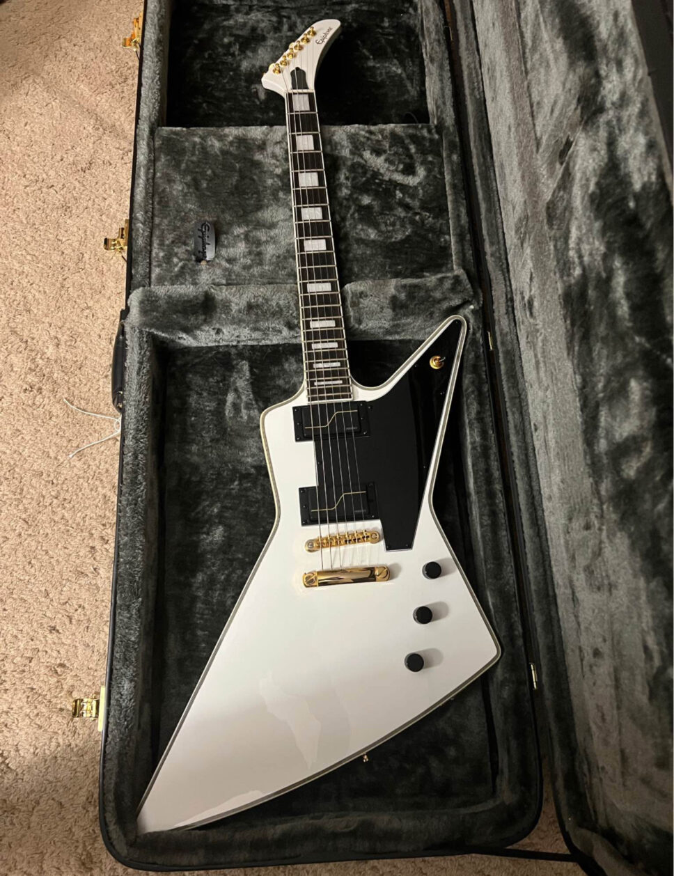 SDRANG Epiphone Lzzy Hale Explorer modded