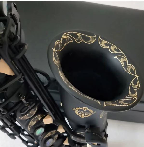 Saxophone Alto mi-bémol en laiton nickelé