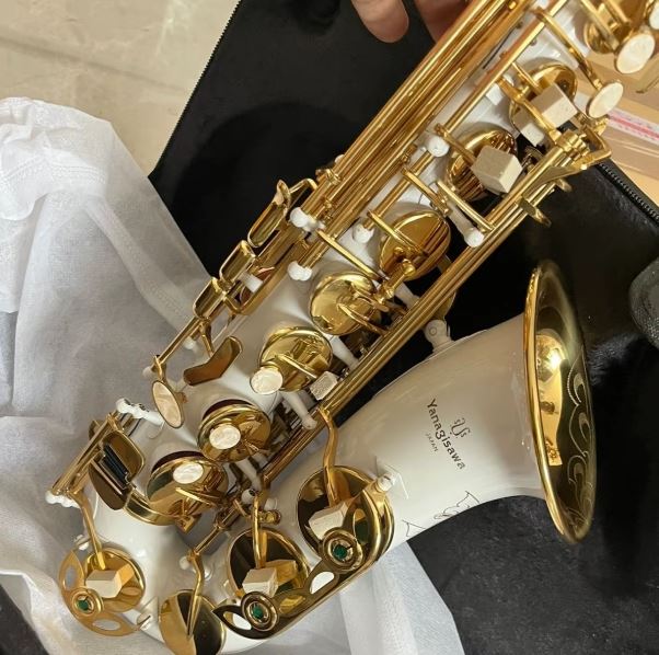 Saxophone Milieu de Gamme A-992