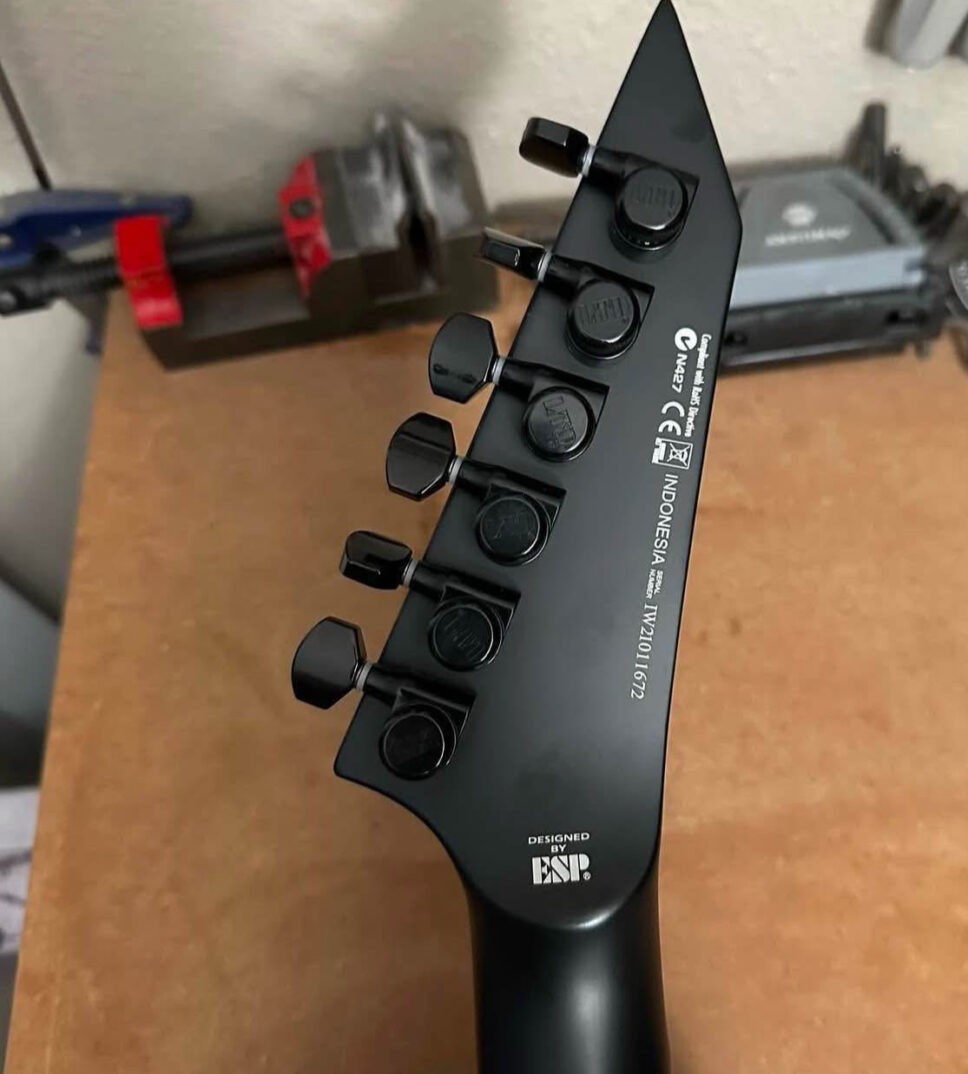 Esp Ltd Black Metal EX