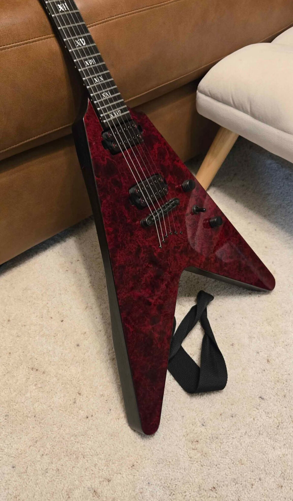 Schecter V-1 Apocalypse Red Reign