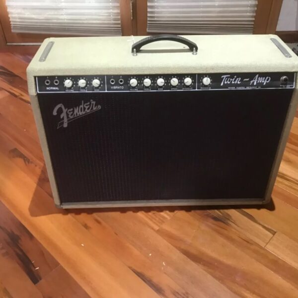 FENDER TWIN AMPLIFIER 1962