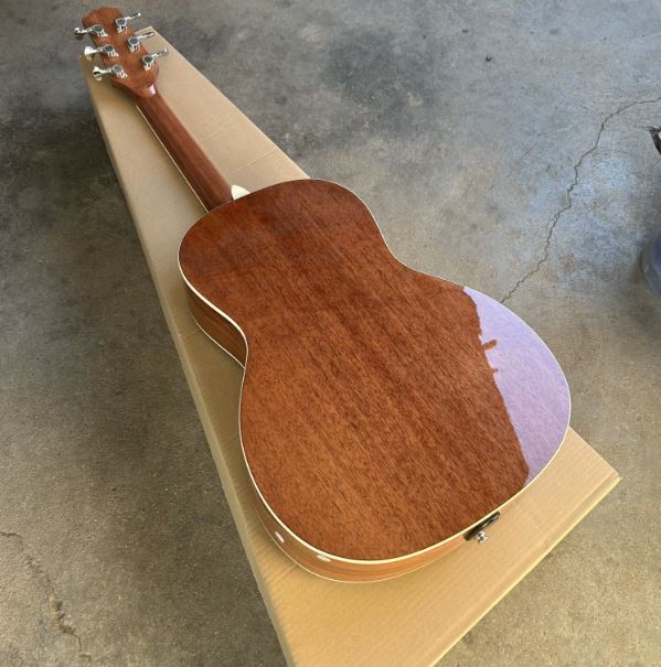 Guitare Acoustique Simple en Acajou Épicéa de 38 Pouces