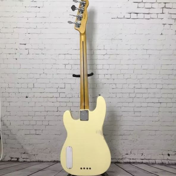 Guitare Basse Personnalisée