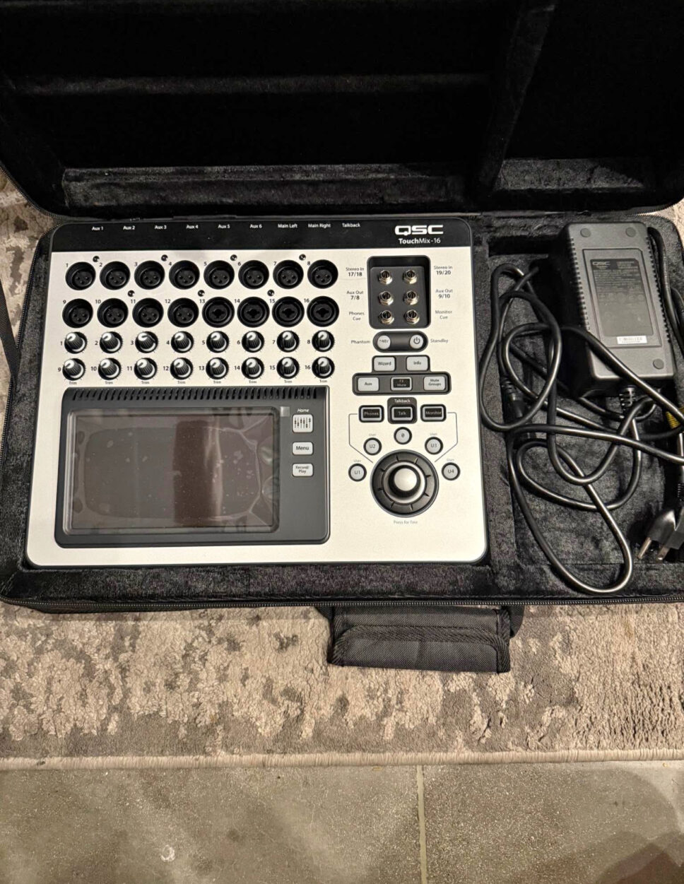 QSC TouchMix 16 Mixer