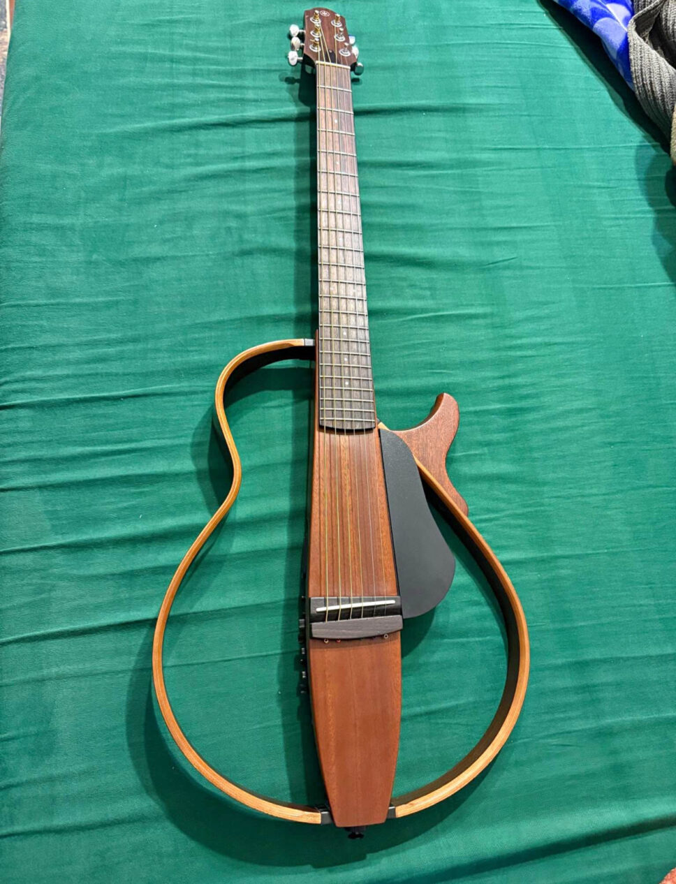 Yamaha silent guitar