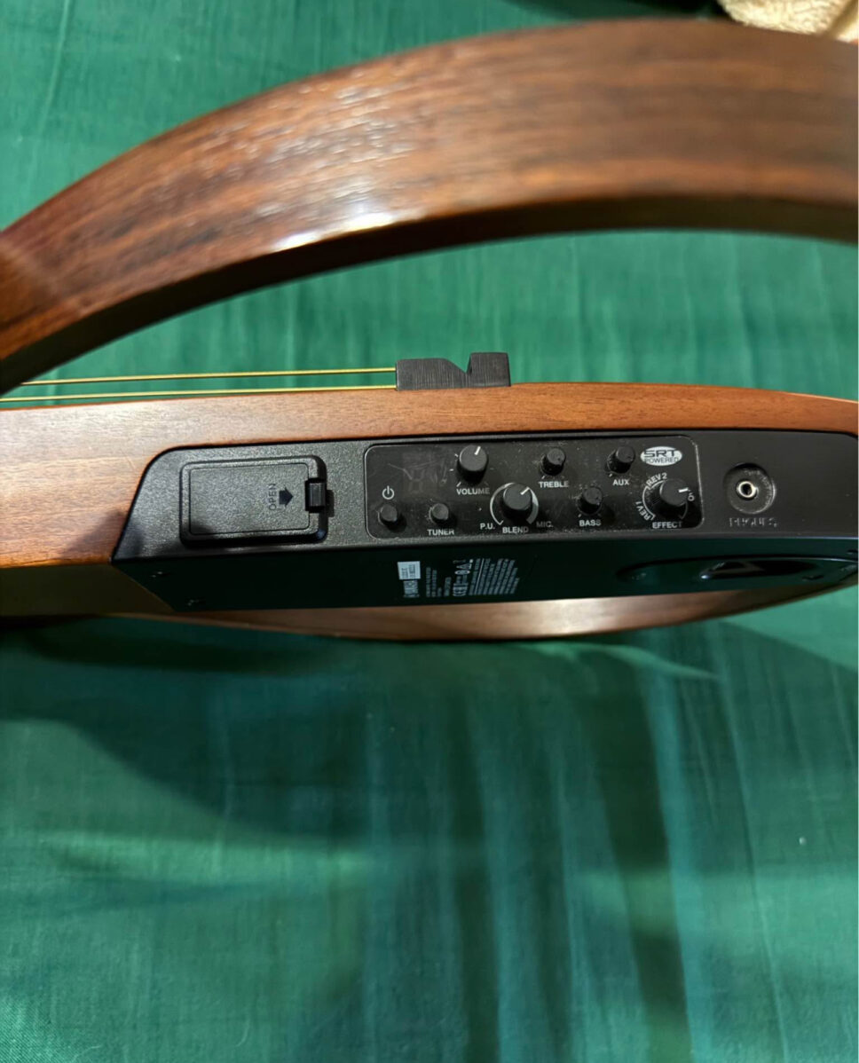 Yamaha silent guitar