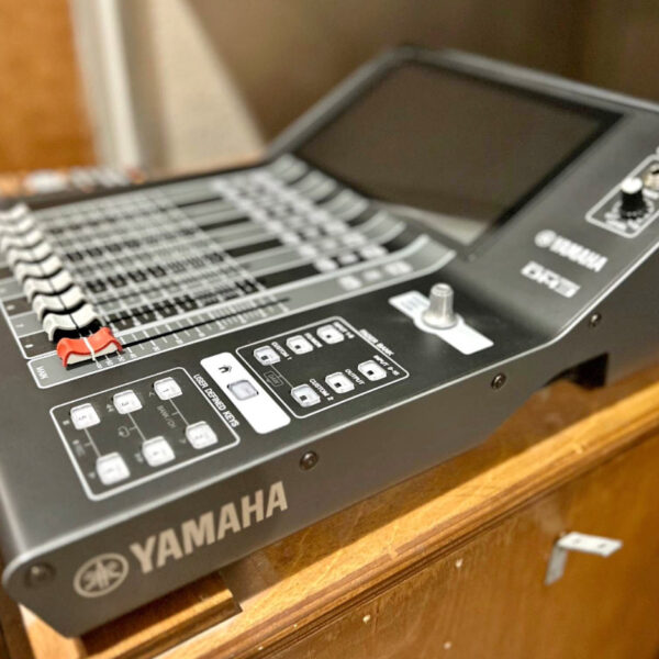 Yamaha DM3S digital mixing console