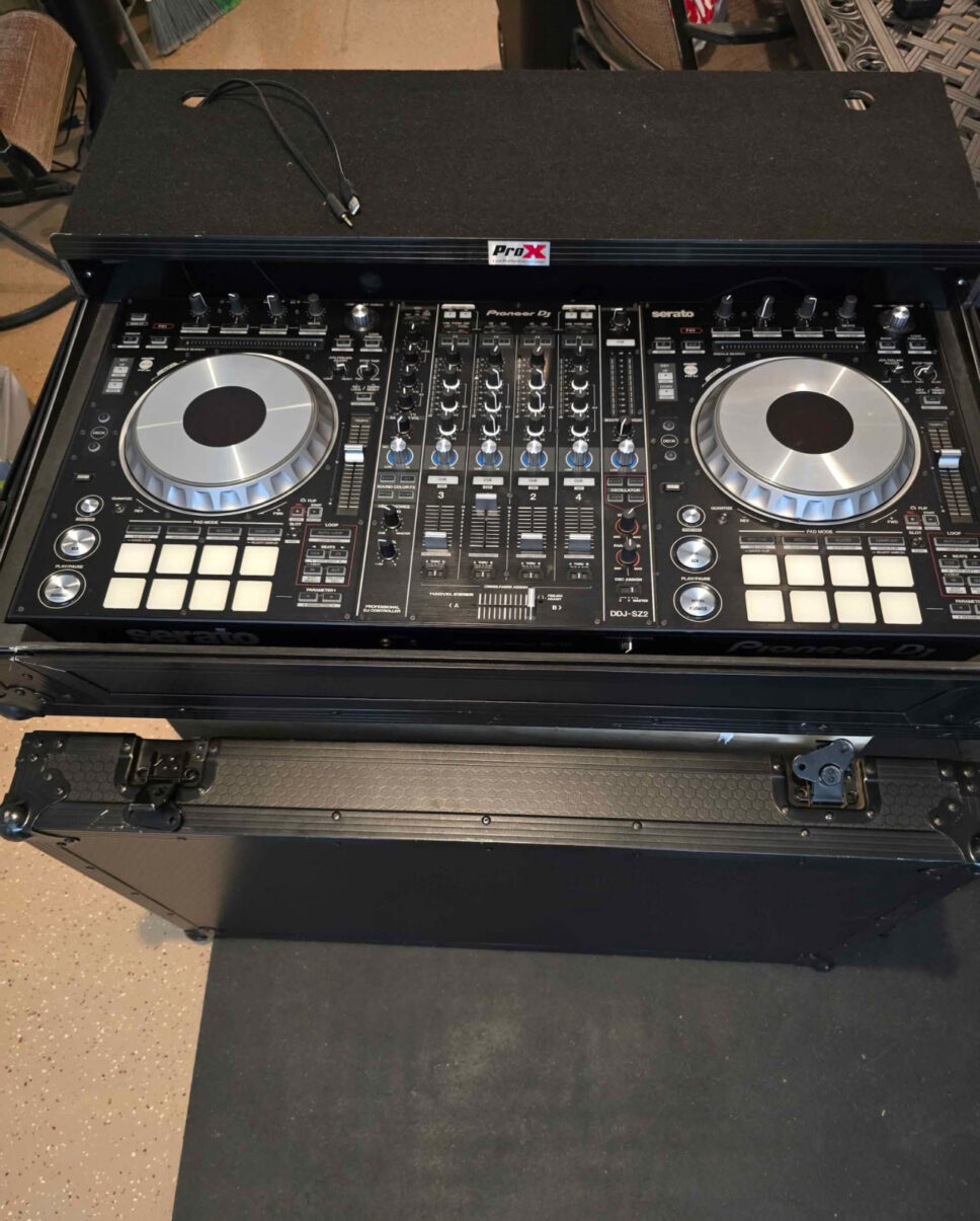 Pioneer DJ Controller SZ-2