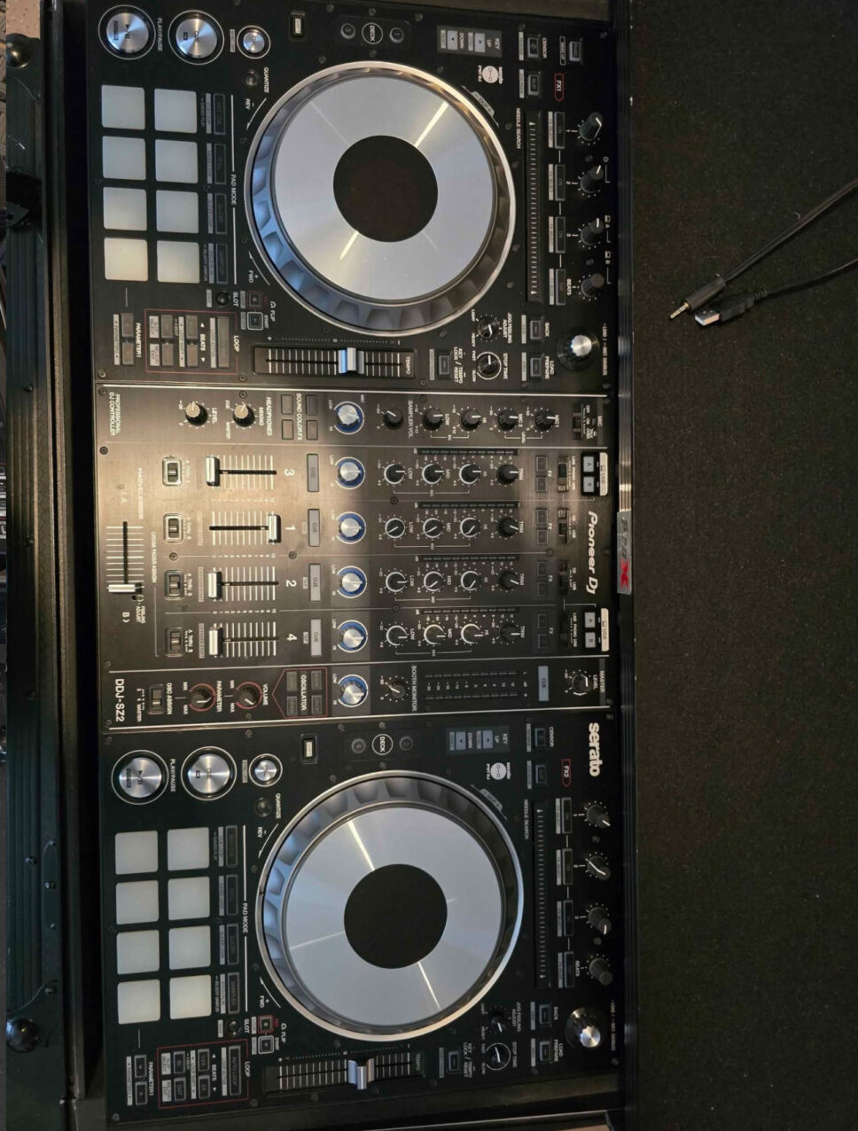 Pioneer DJ Controller SZ-2