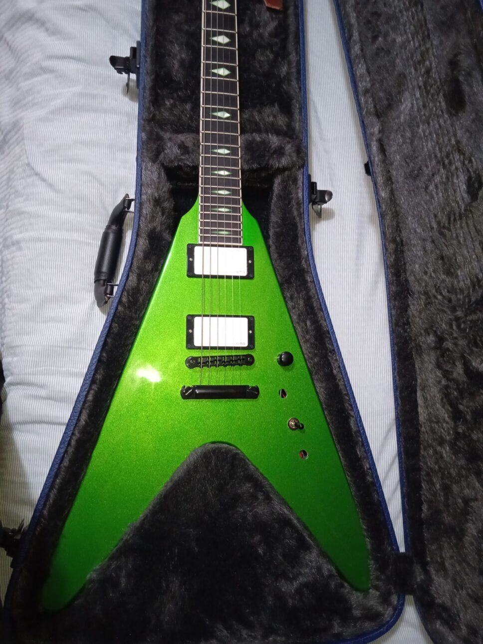 Gibson Flying V EXP Dave Mustaine ATG Alien Tech Green w/EMG