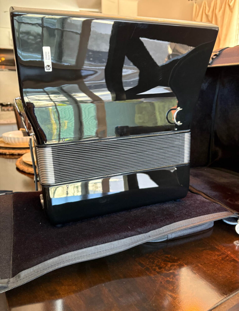 Hohner Bravo 2 piano accordion
