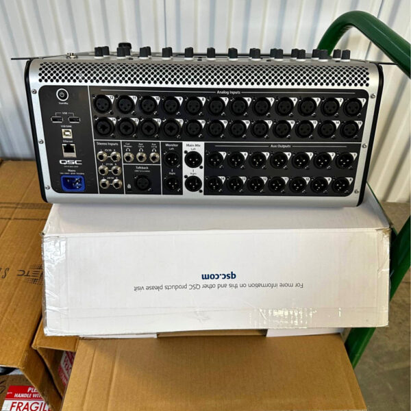 QSC Touchmix 30 Pro
