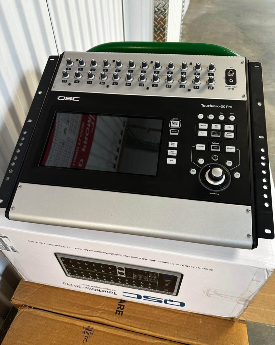 QSC Touchmix 30 Pro