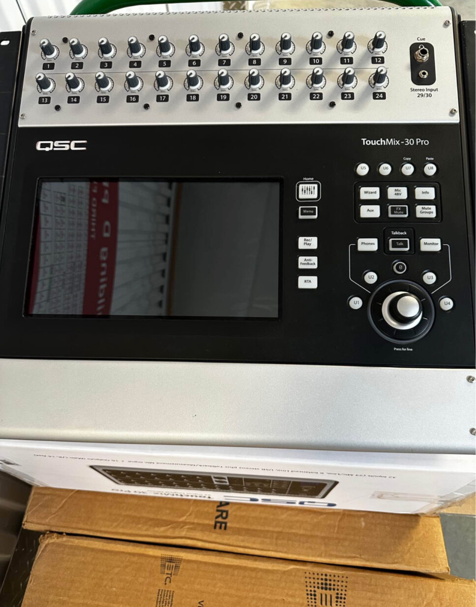 QSC Touchmix 30 Pro