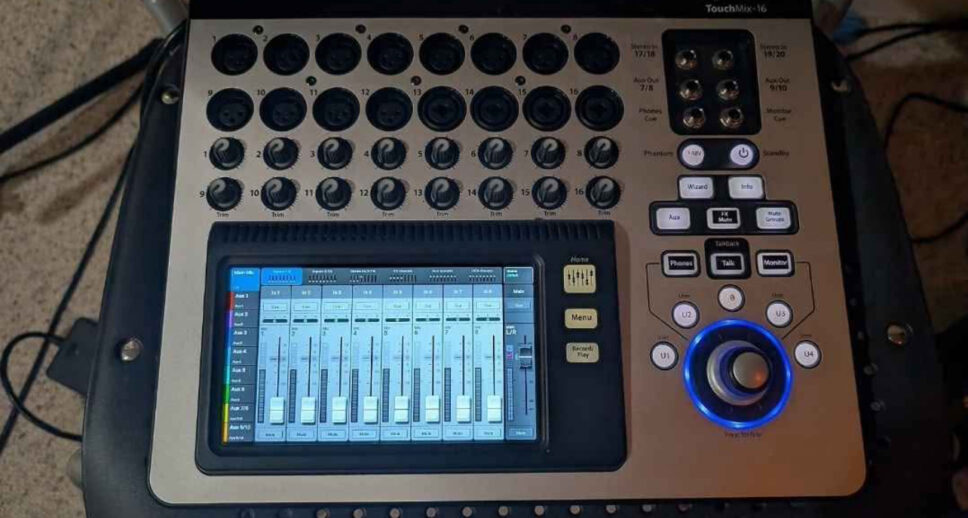 QSC TouchMix-16 Touch Screen Compact Digital Mixer