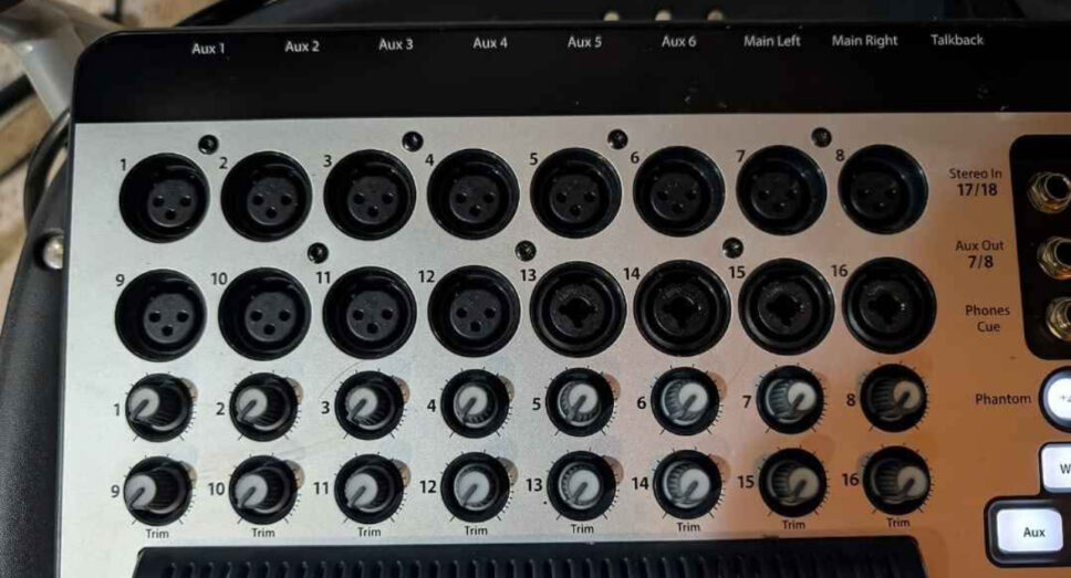 QSC TouchMix-16 Touch Screen Compact Digital Mixer